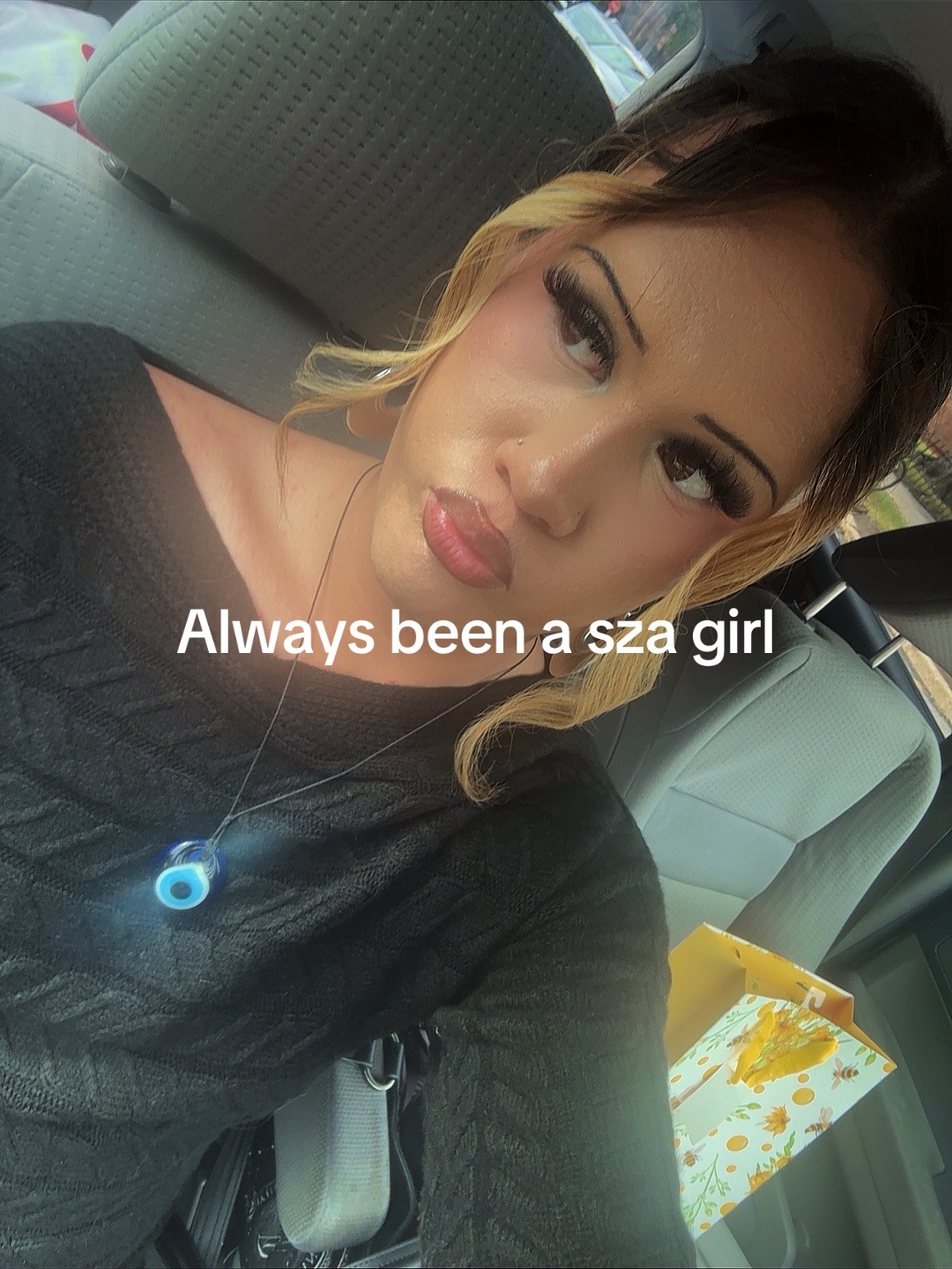 @ellesodivine