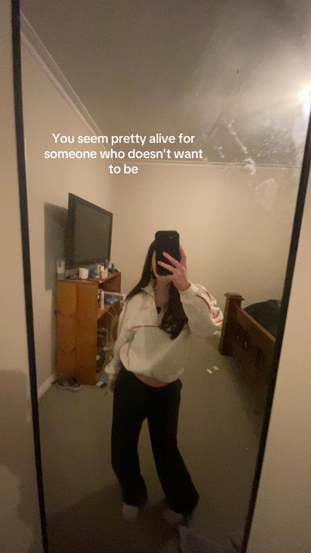 @kayla374820