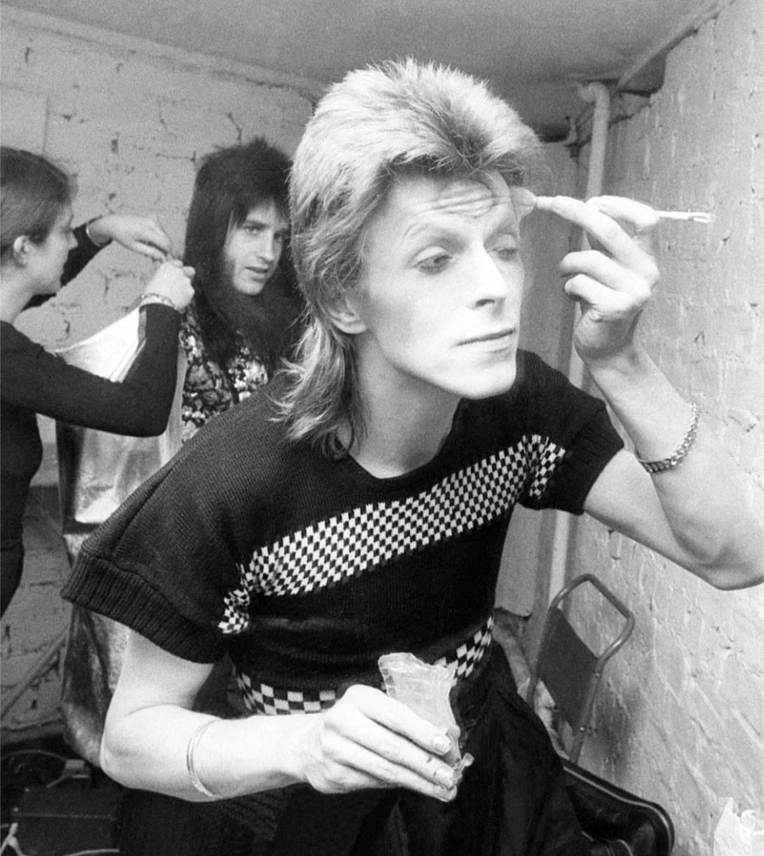 @DavidBowieGlamour Fan Account