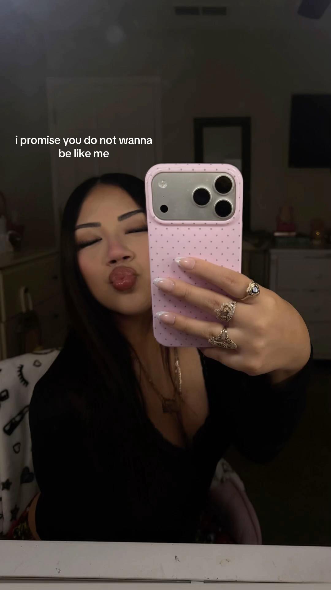 @🫂