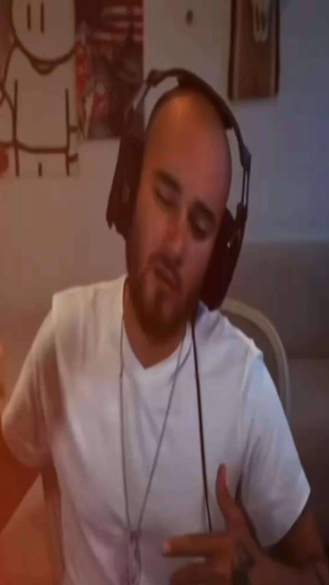 @𝓶𝓲𝓪𝓾