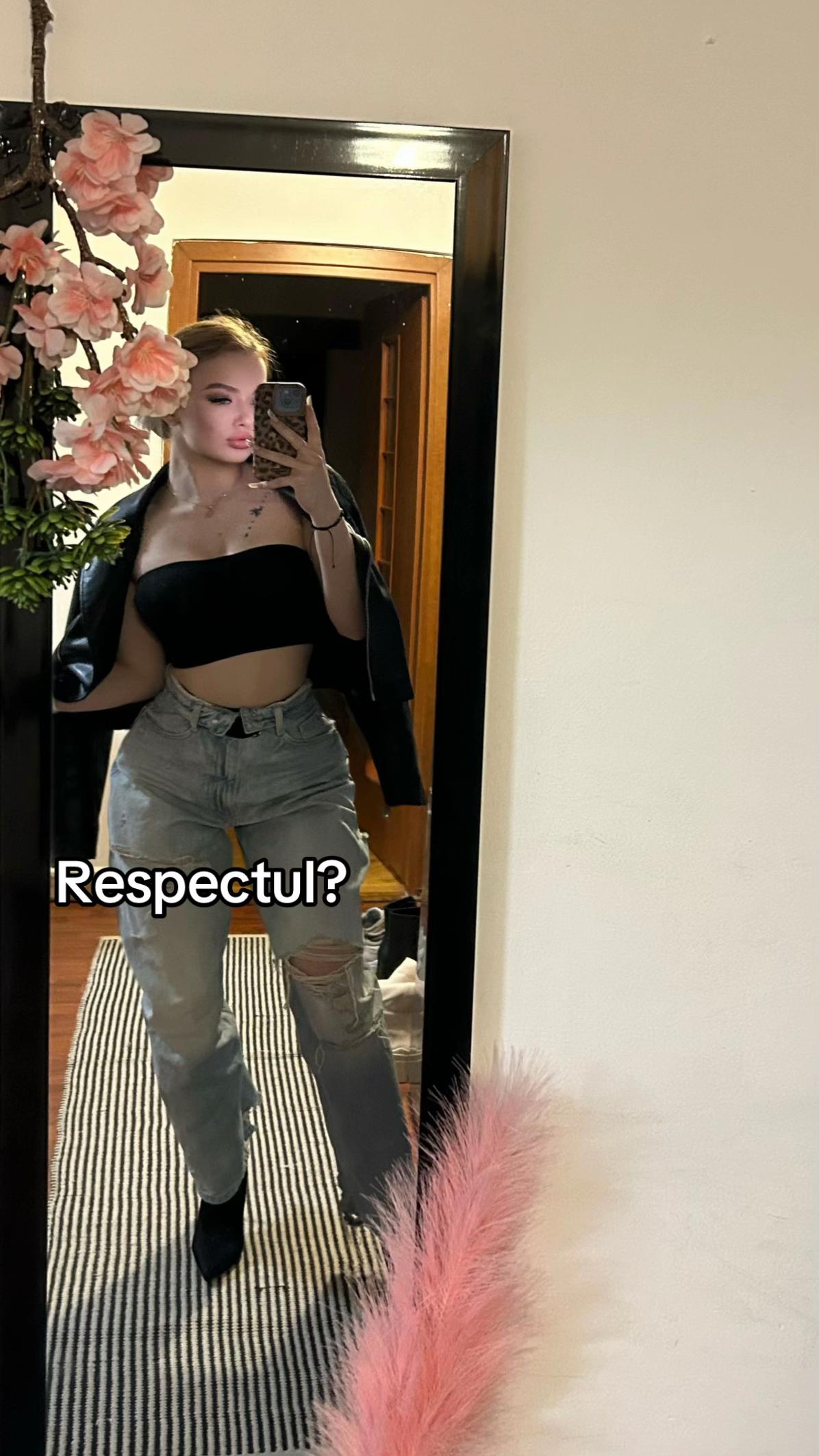 @ameliahendrea