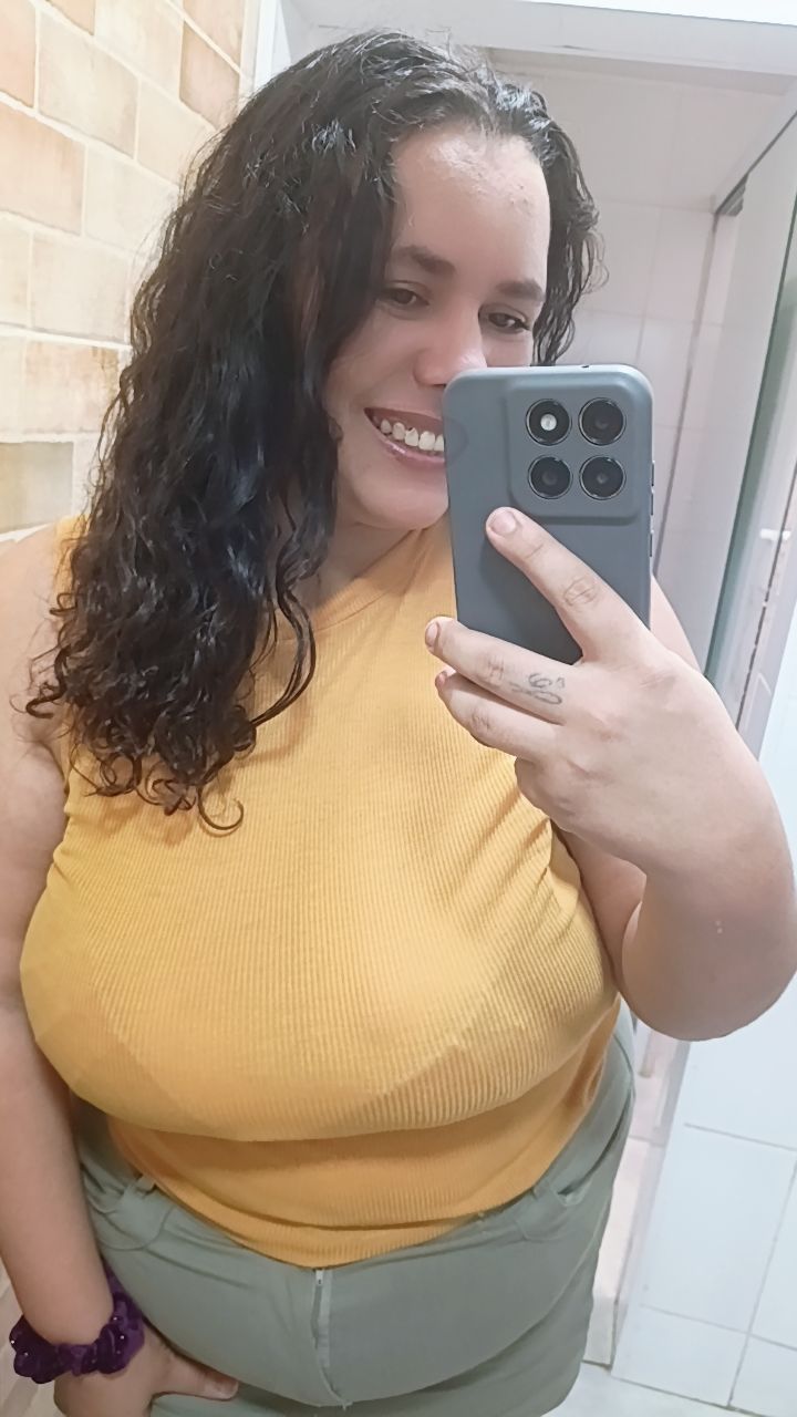 @Elizângela Andrade 🏳️🌈 liza