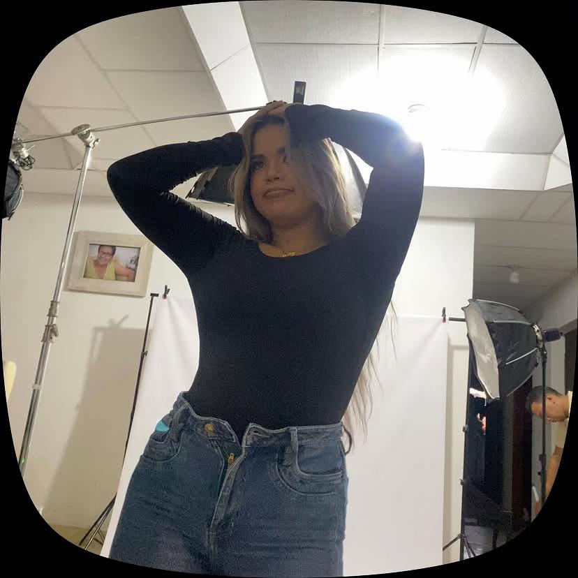 @Dani🌼
