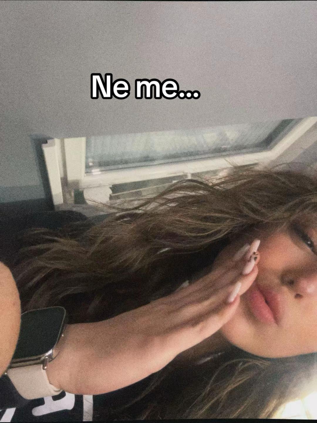 @🧸