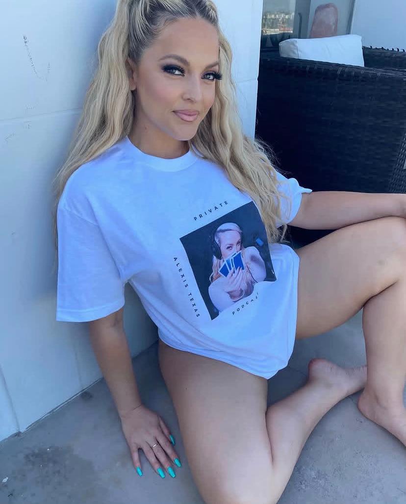 @Alexis Texas official