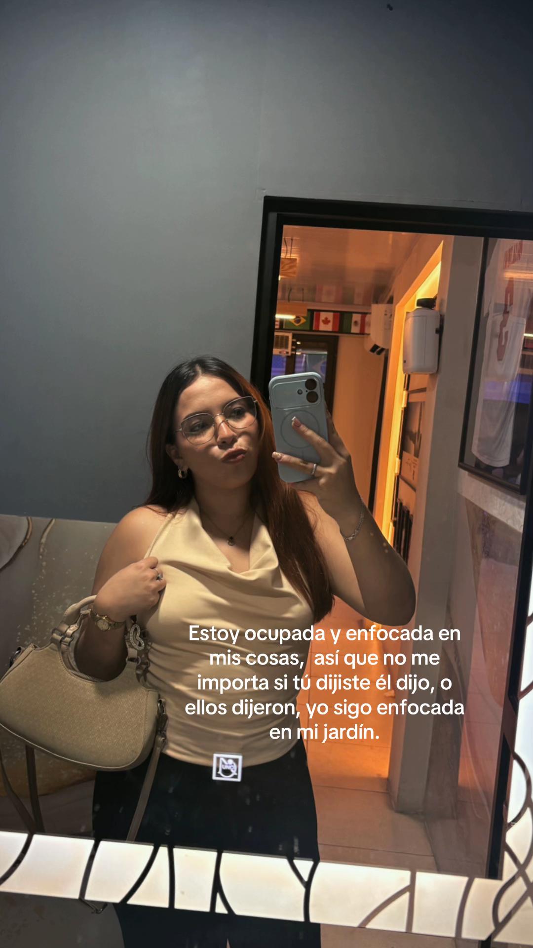 @J👩🦰