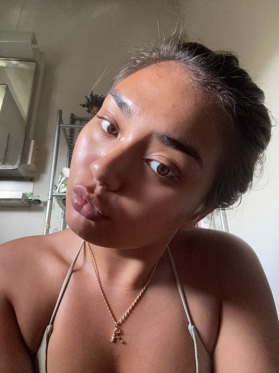 @ashleykuuipo