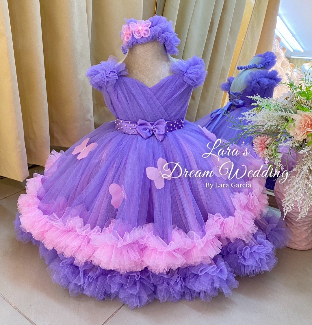 @LarasDreamWedding