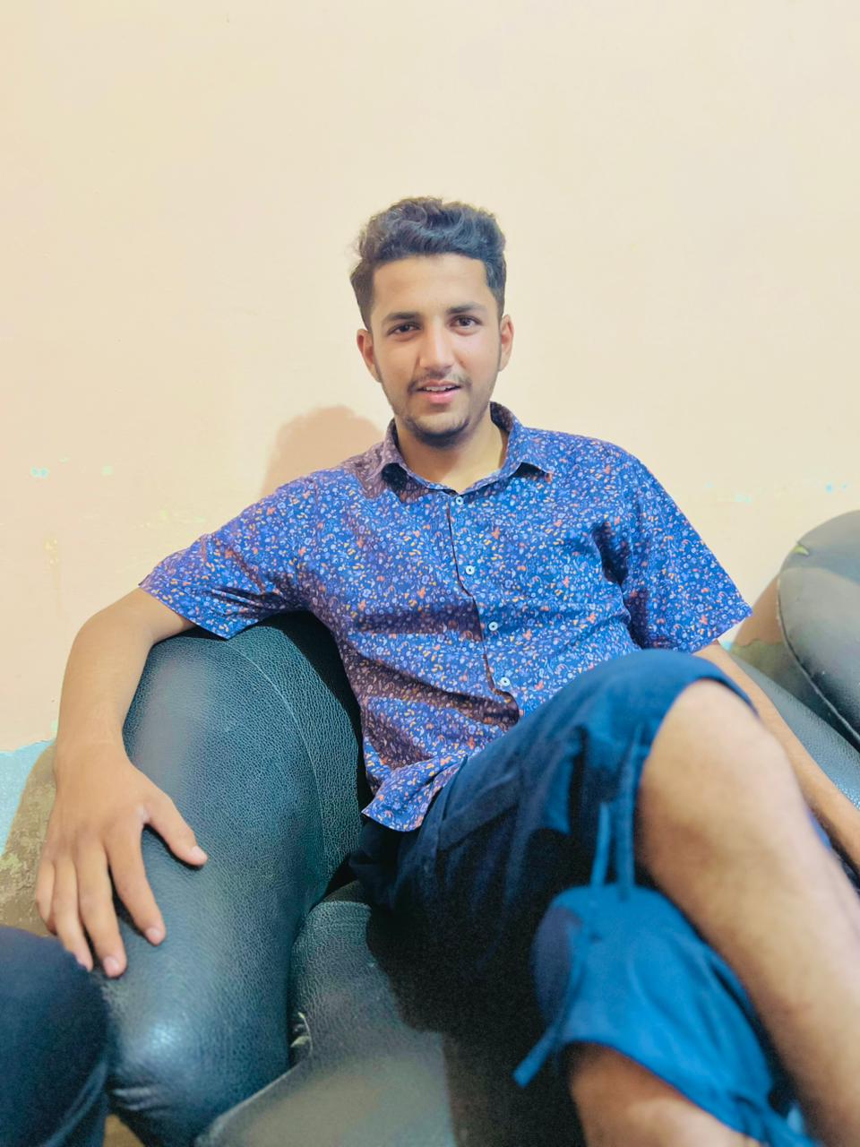 @آریان گجر
