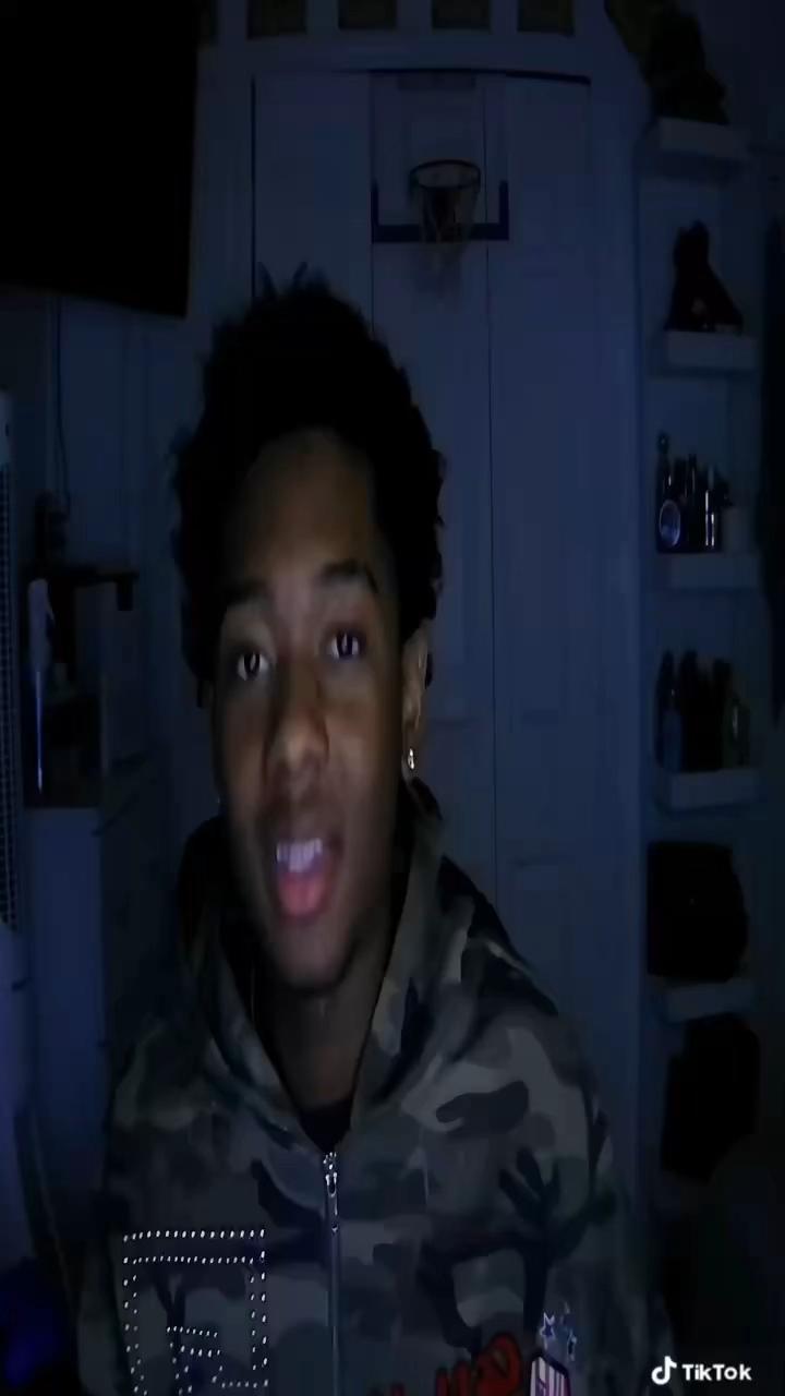 @JayHood𖣂