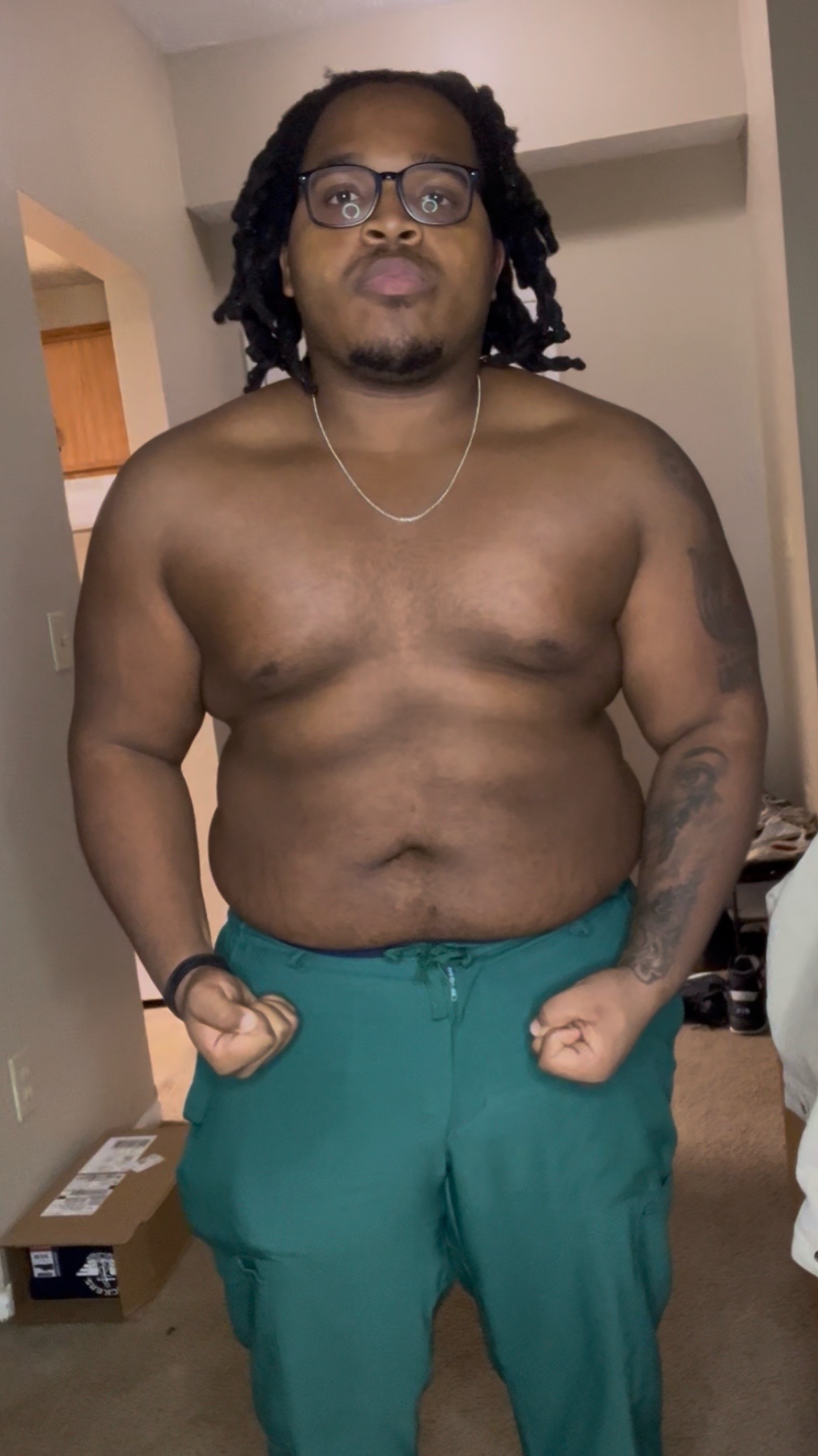 @Que