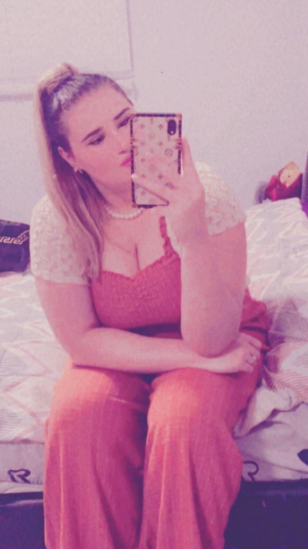 @__tinaaa1598__