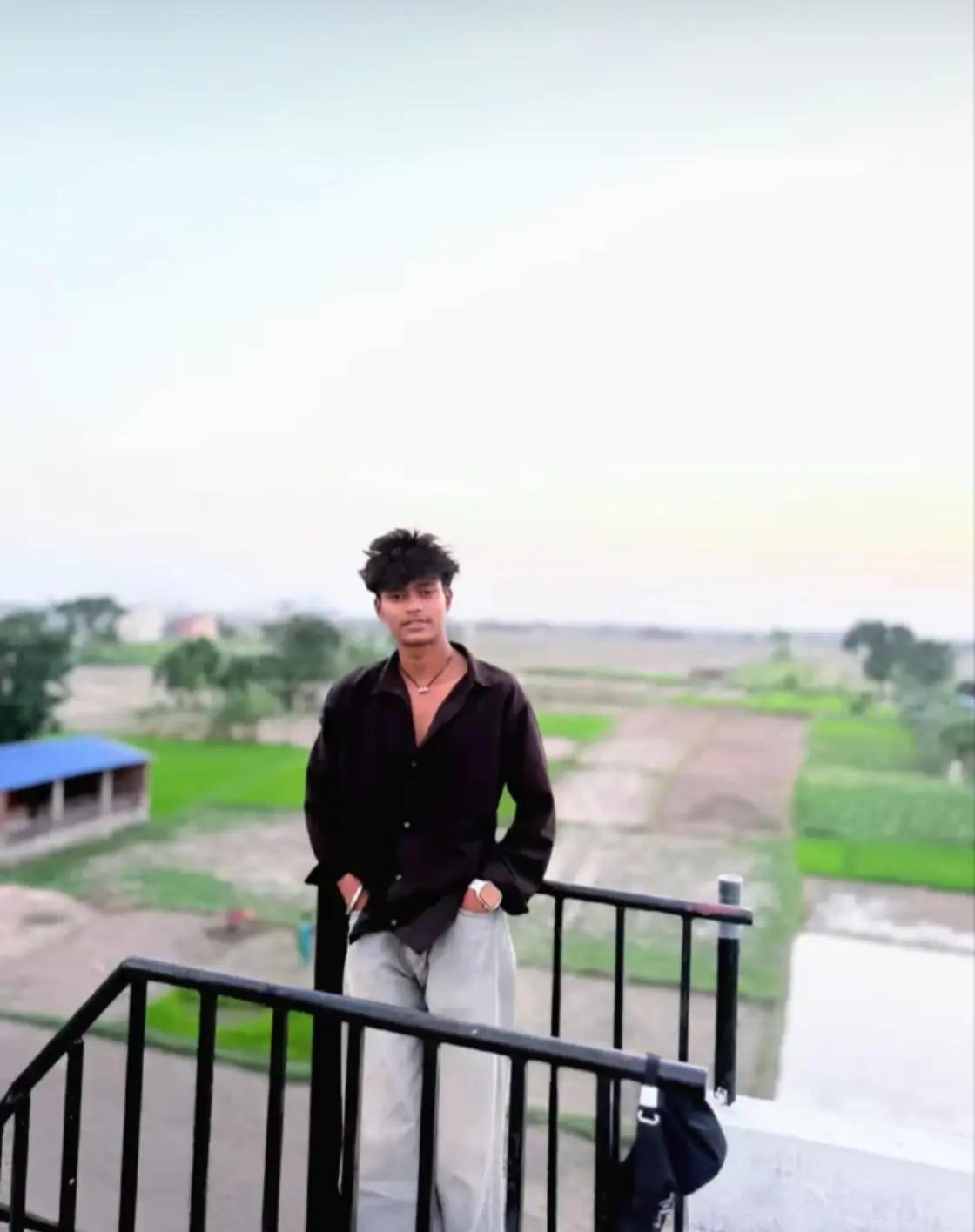@๐ฆ๐๐๐๐ฅ_๐ข๐๐๐๐๐๐๐ฅทโโ