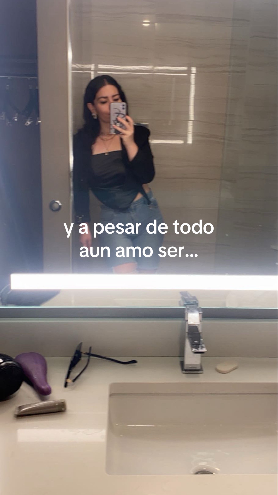 @𝐌𝐚𝐮𝐯𝐞 🍒