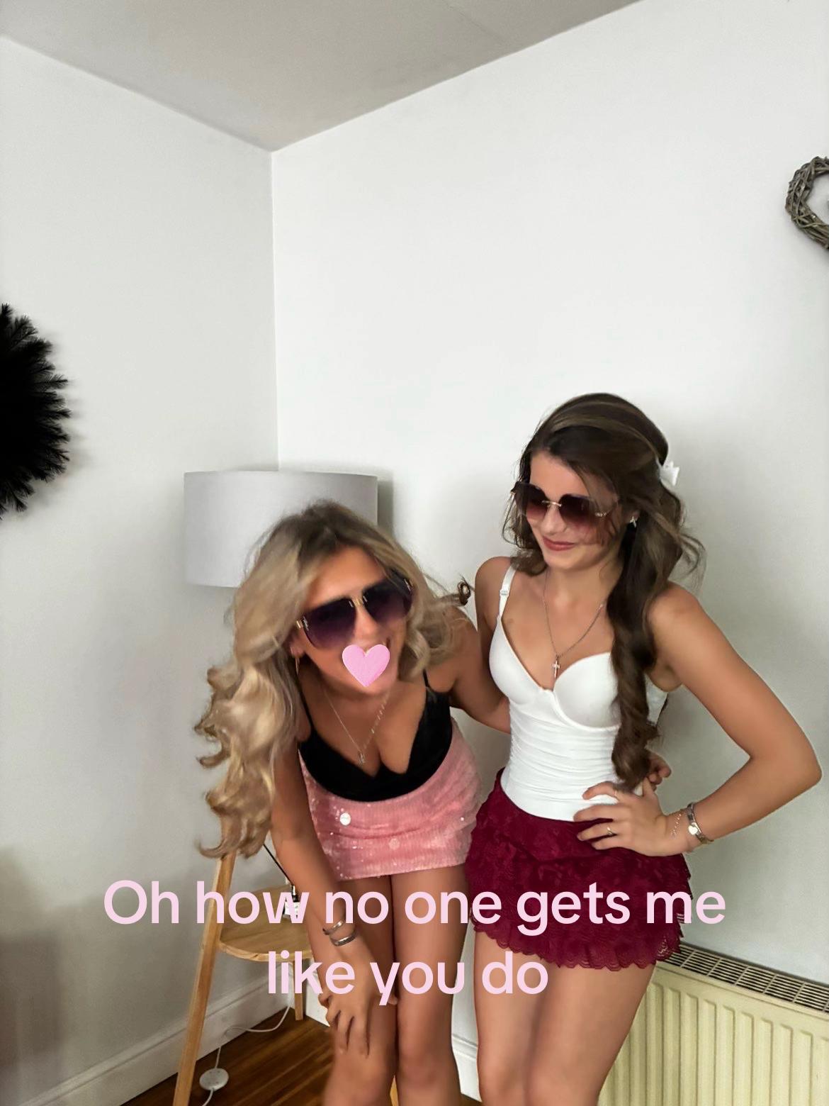 @Bella
