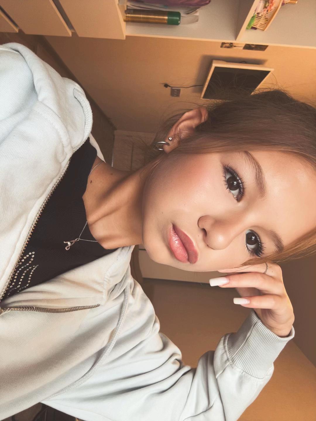 @a&a