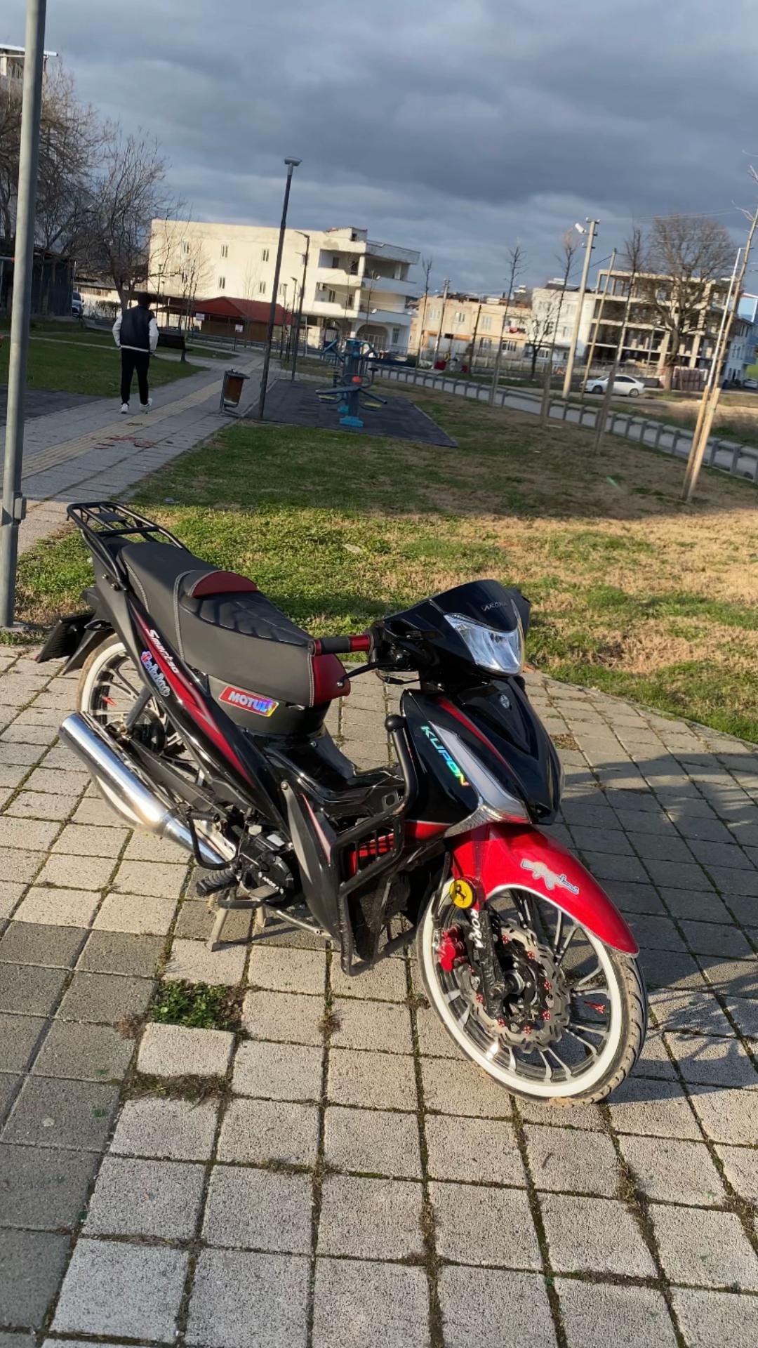 @S&uuml;sl&uuml; S&uuml;lo