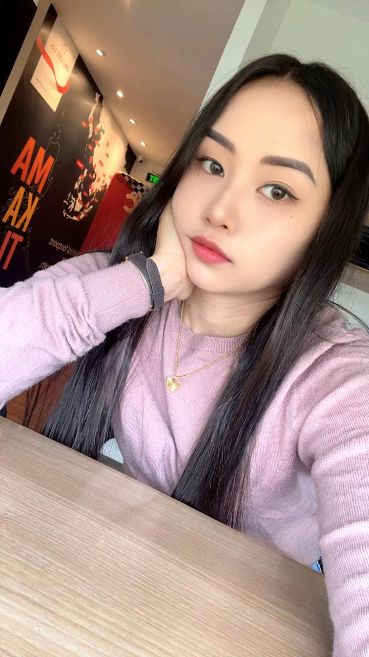 @Queen G