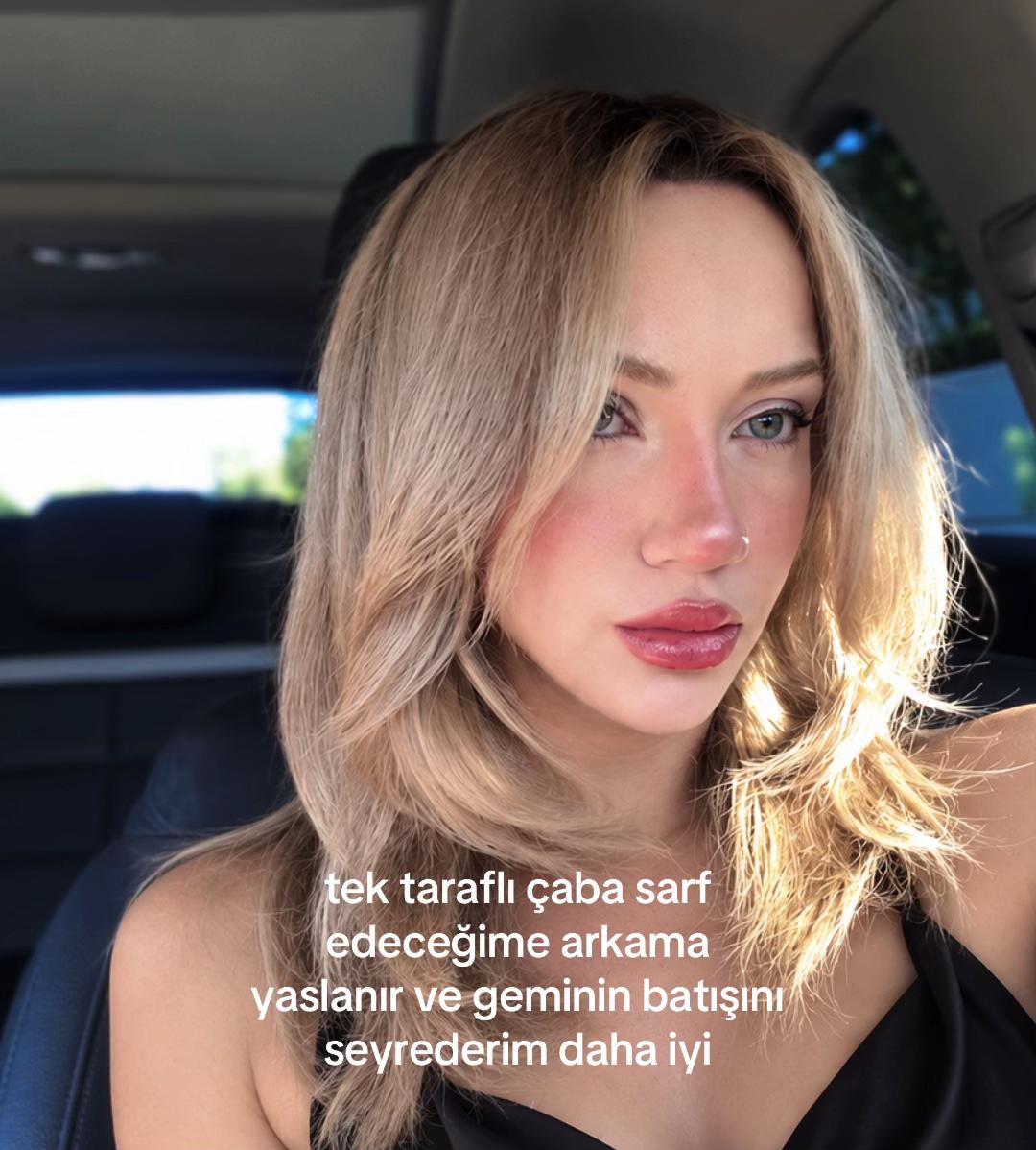 @Aleyy✨
