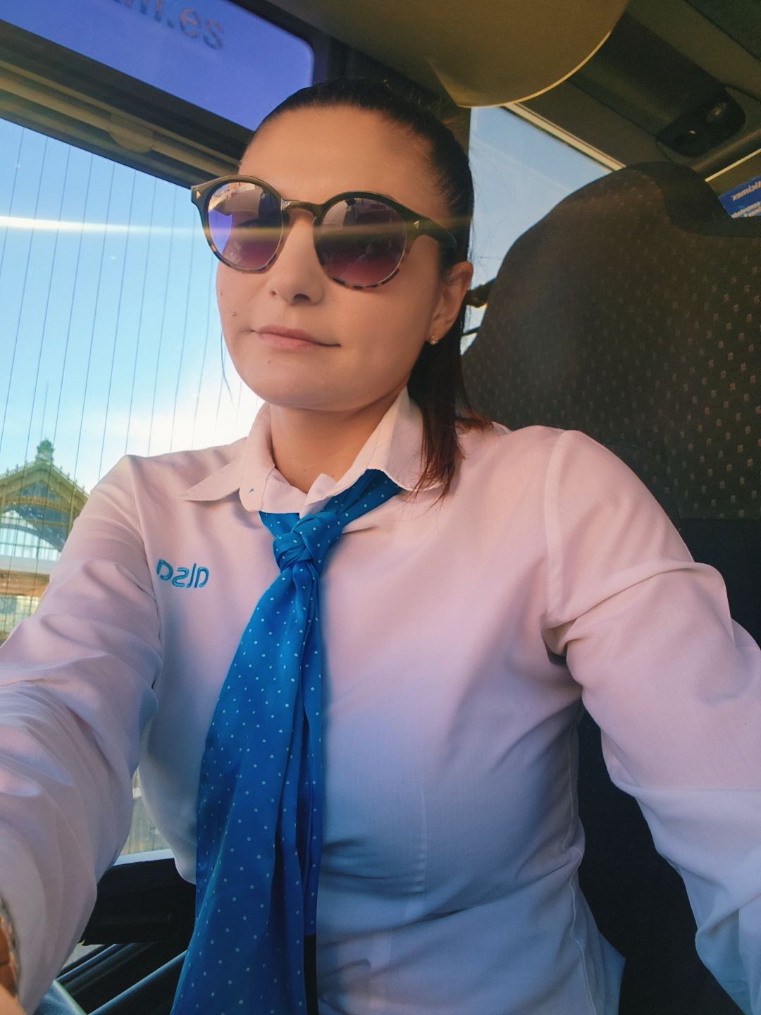 @adelaade06