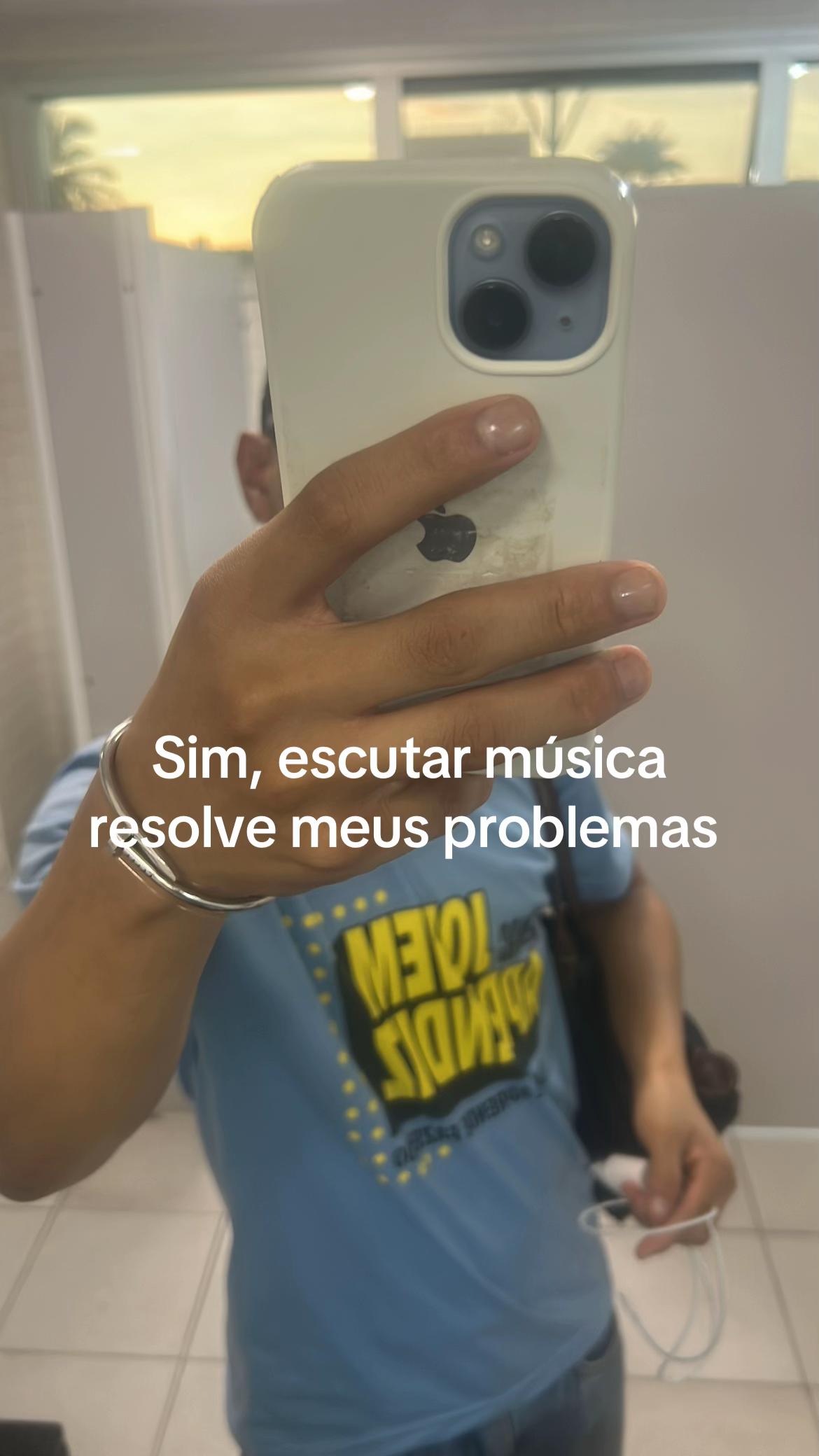 @Fuck,and Caio