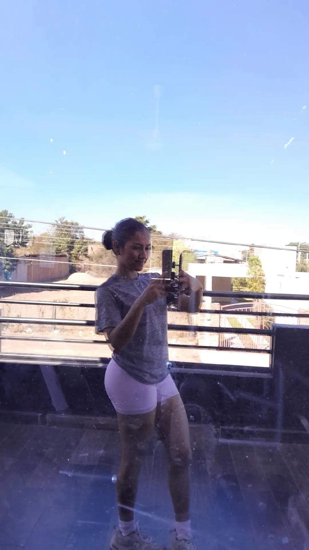 @ɴᴏᴇᴍɪ ʙᴀʀʙᴀ