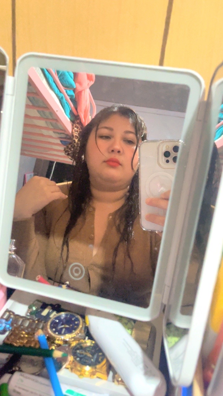 @lesly flores