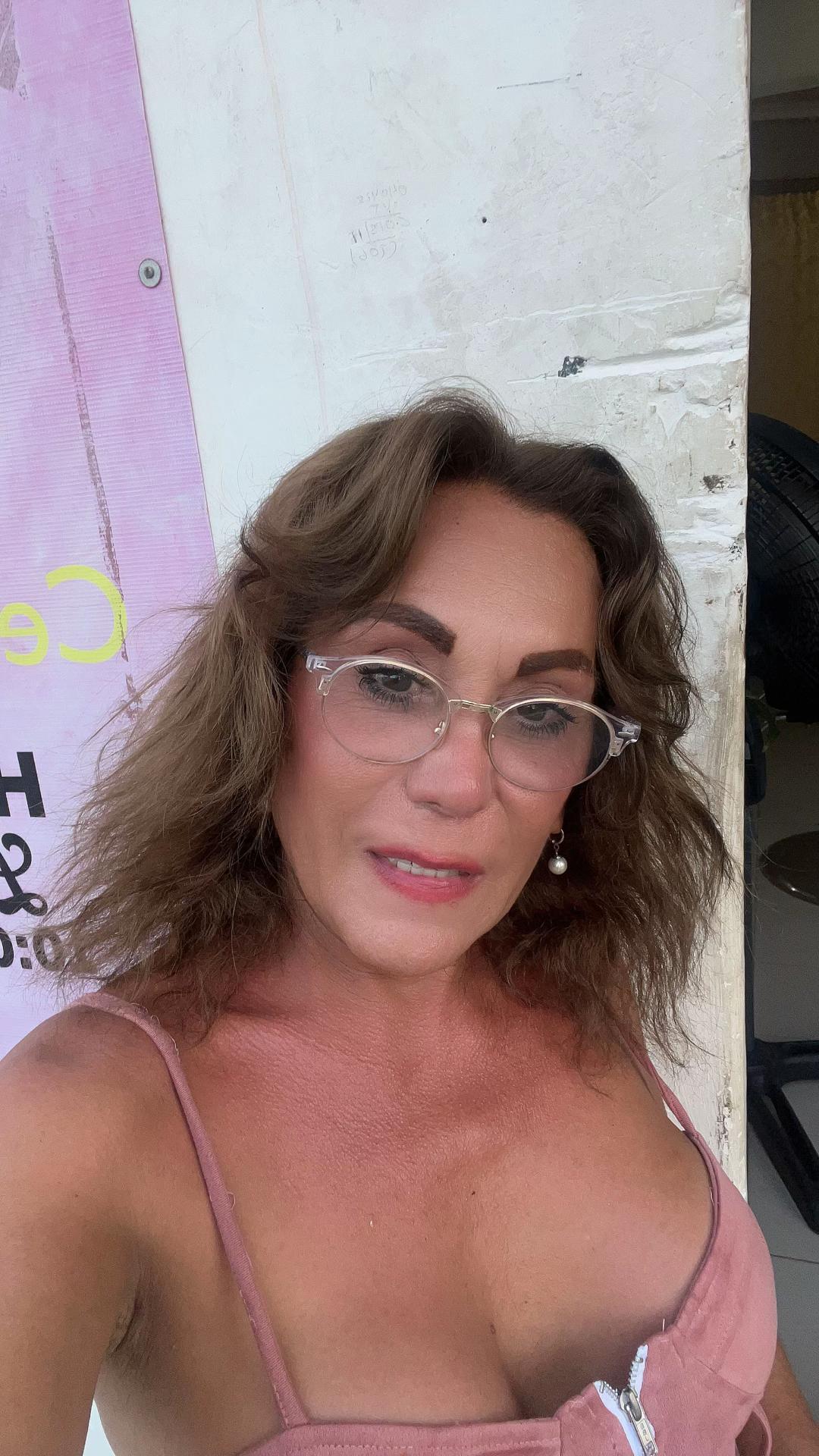 @genesisauba