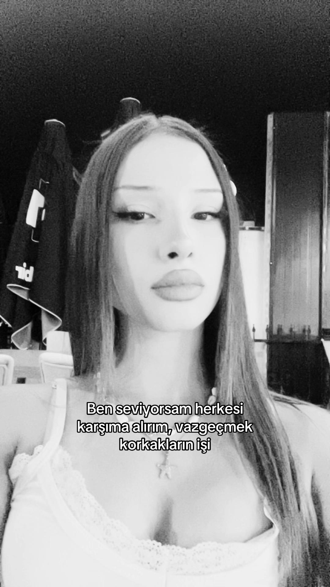 @🇦🇱
