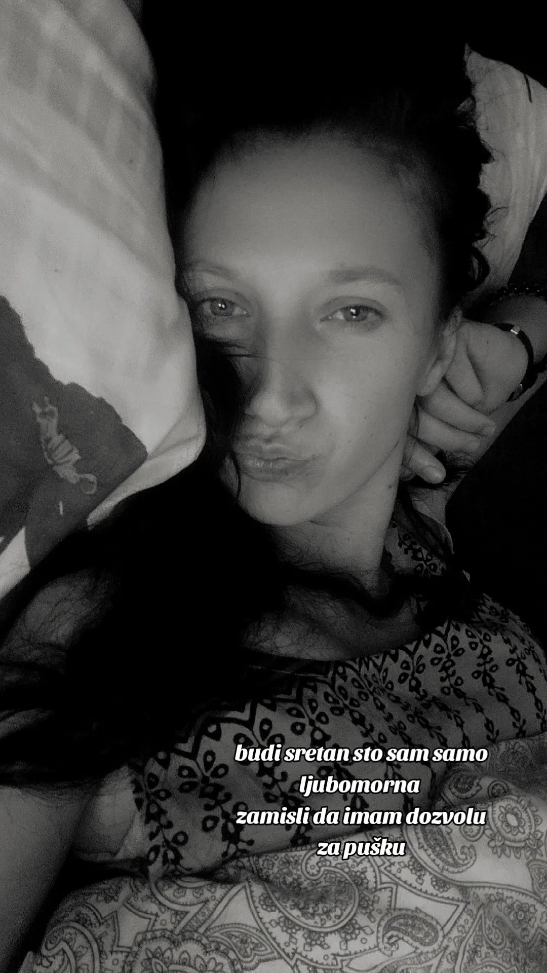 @mira20😜