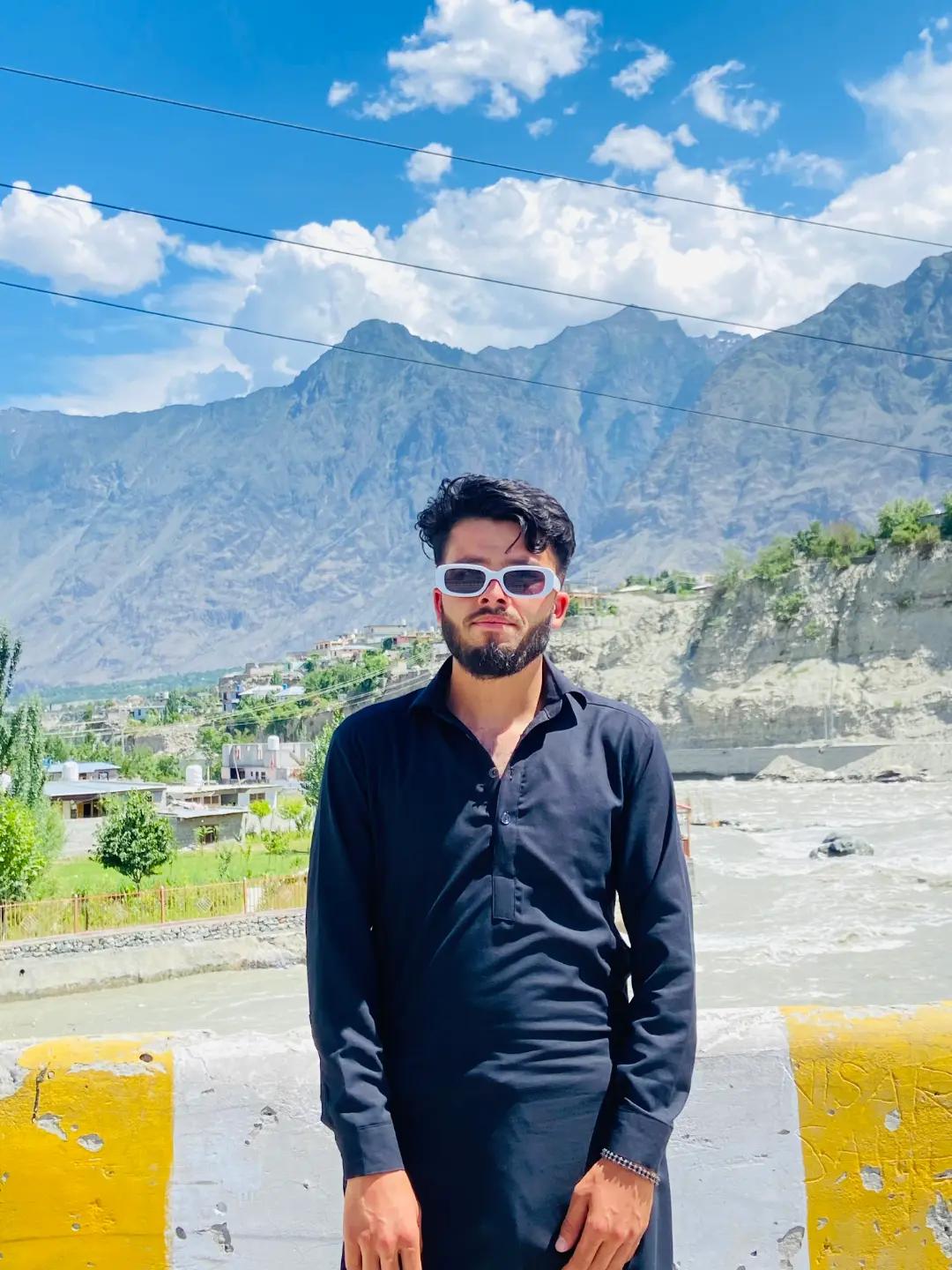 @QAISER-X-72 ♥️