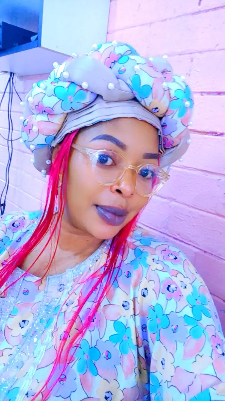 @naomi kaningu