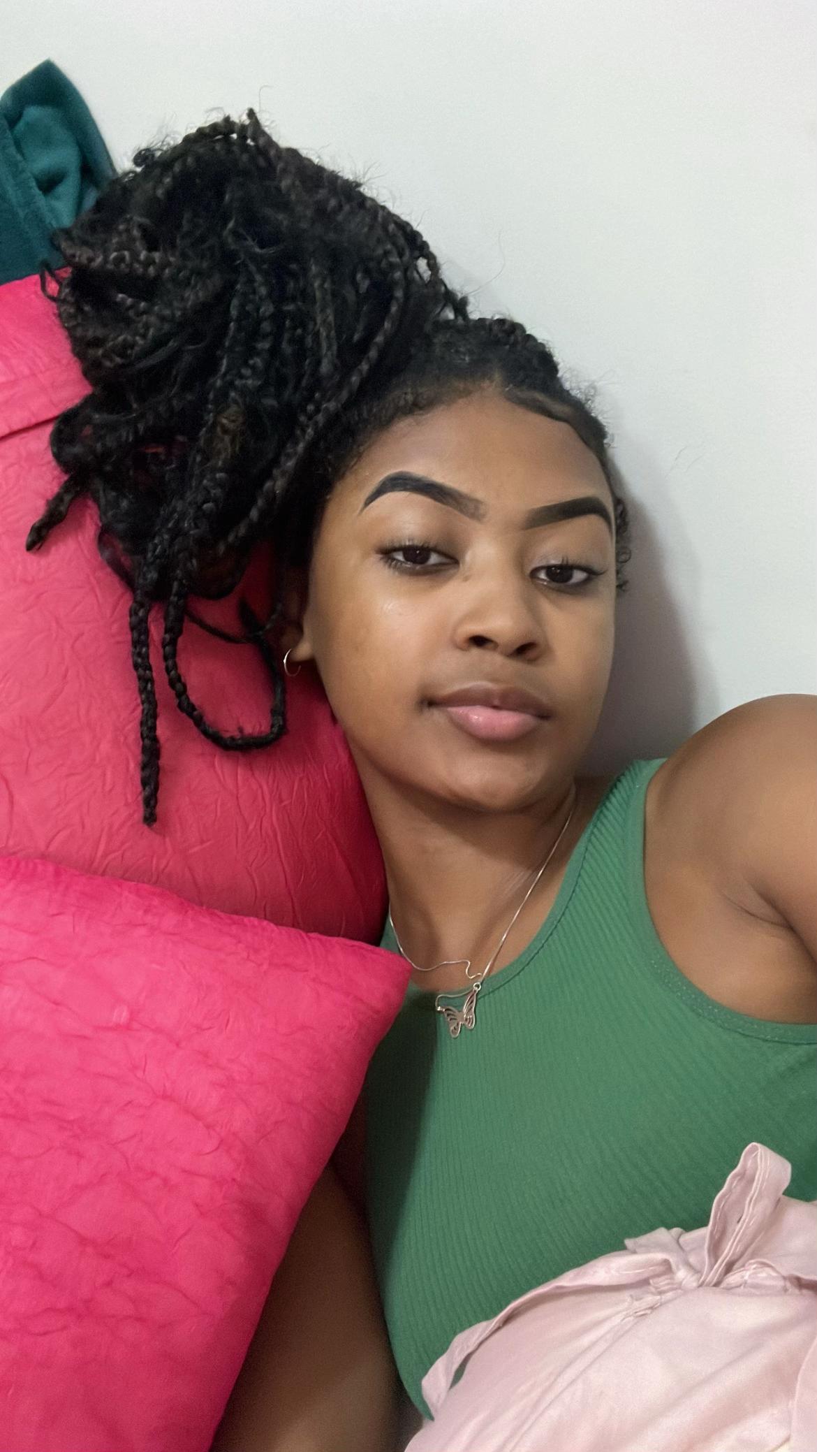 @anavivii_0