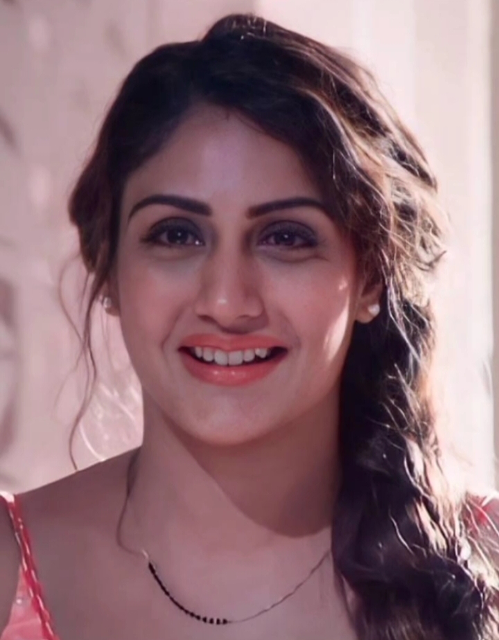 @🍂Surbhi Chandna🍂