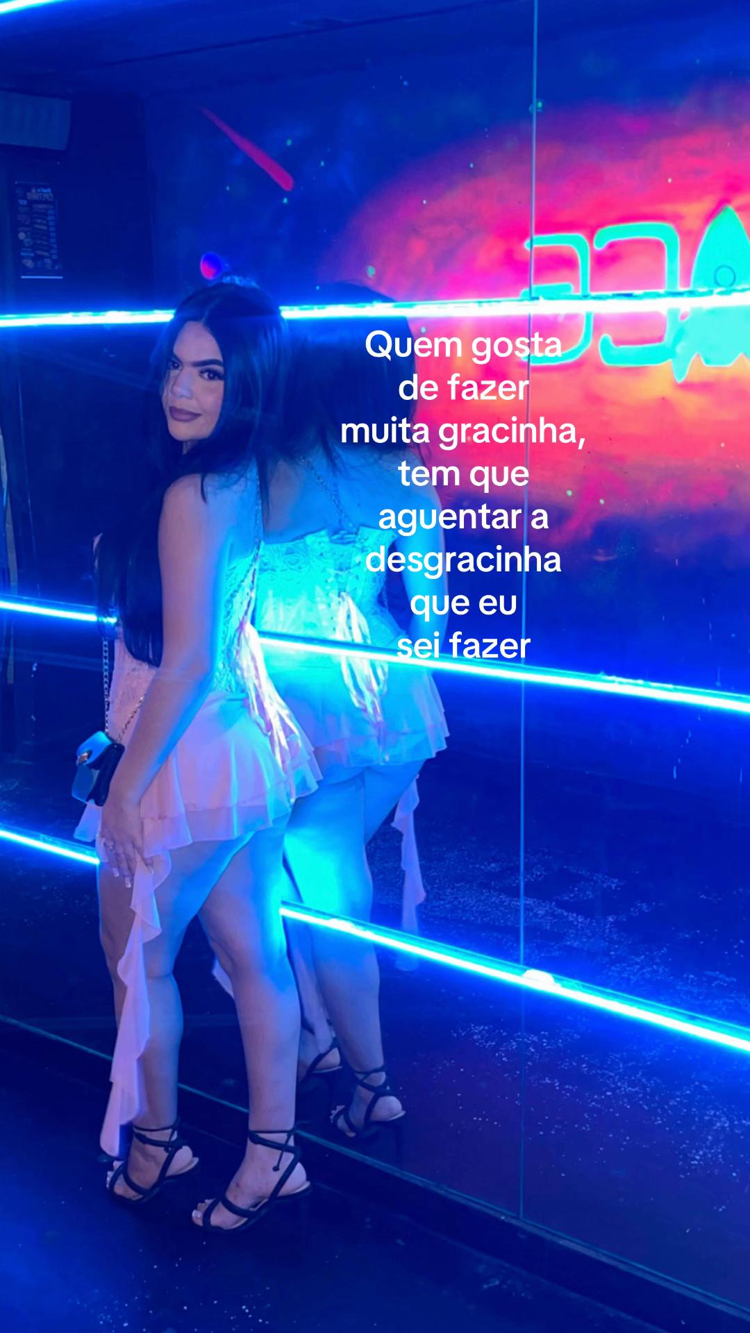 @Ellen Beatriz🎀