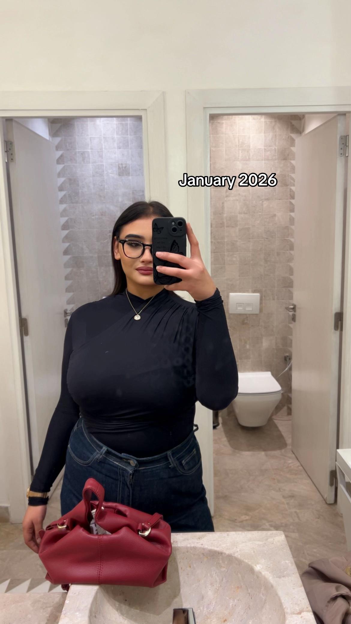 @𝟐𝟐𝟐