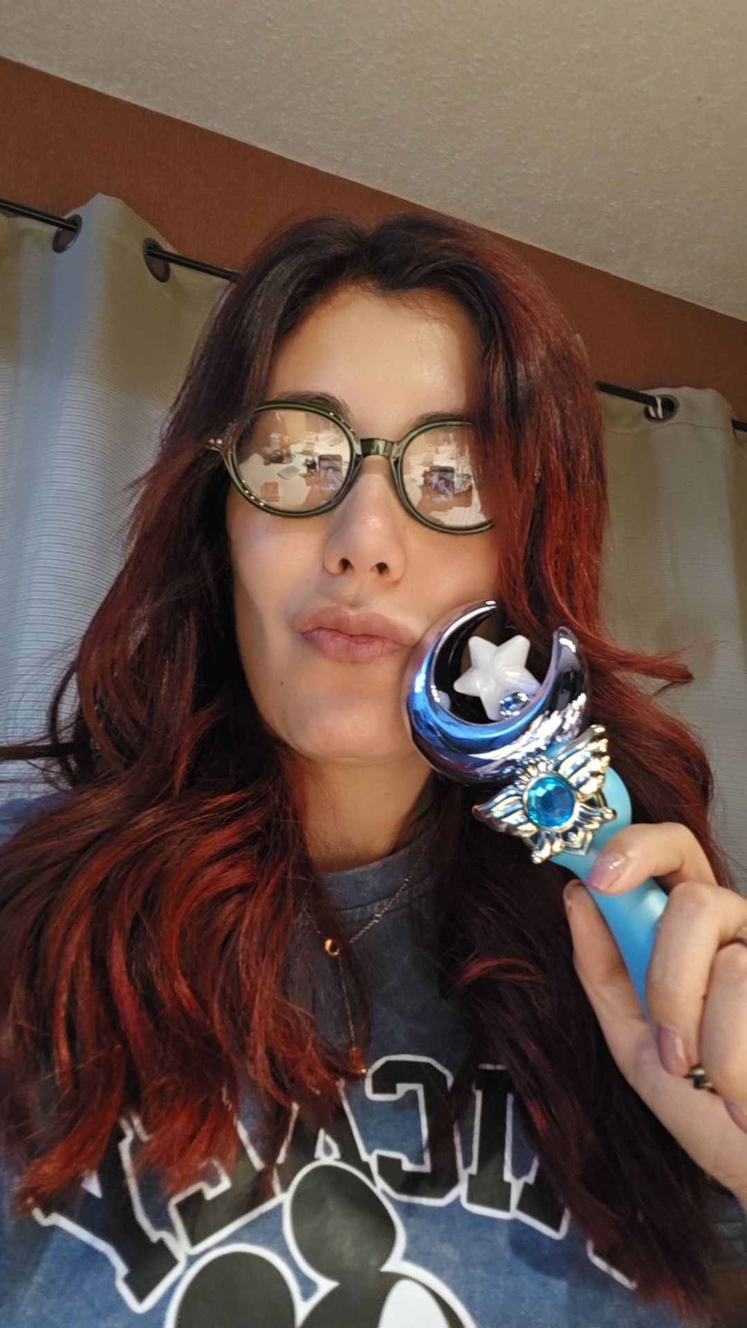 @Mika Luna Vidente