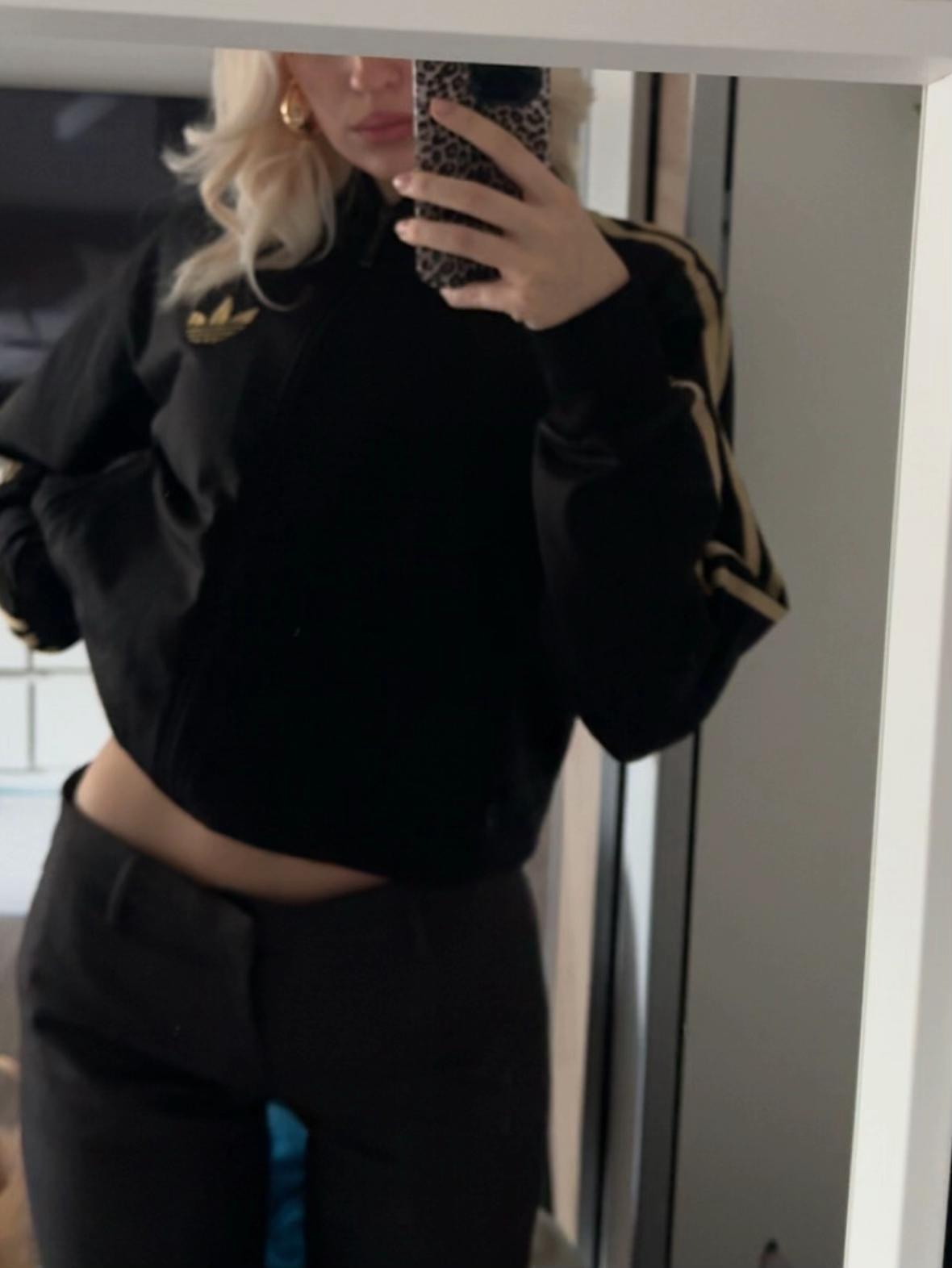 @lena