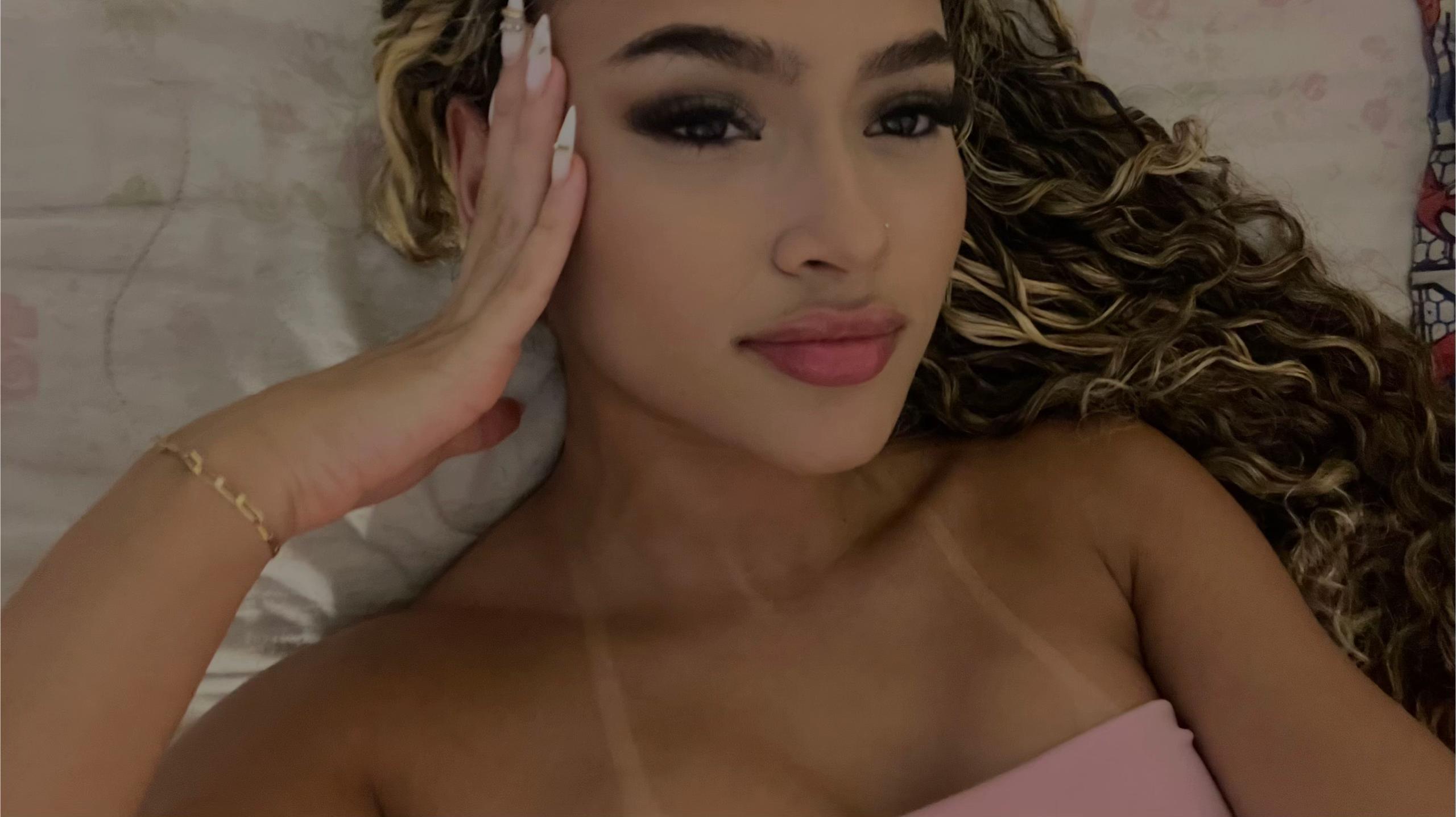 @daniela