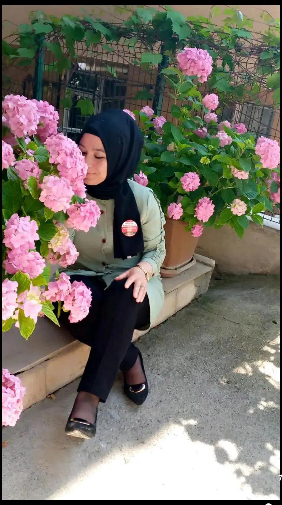 @deryasarı5541