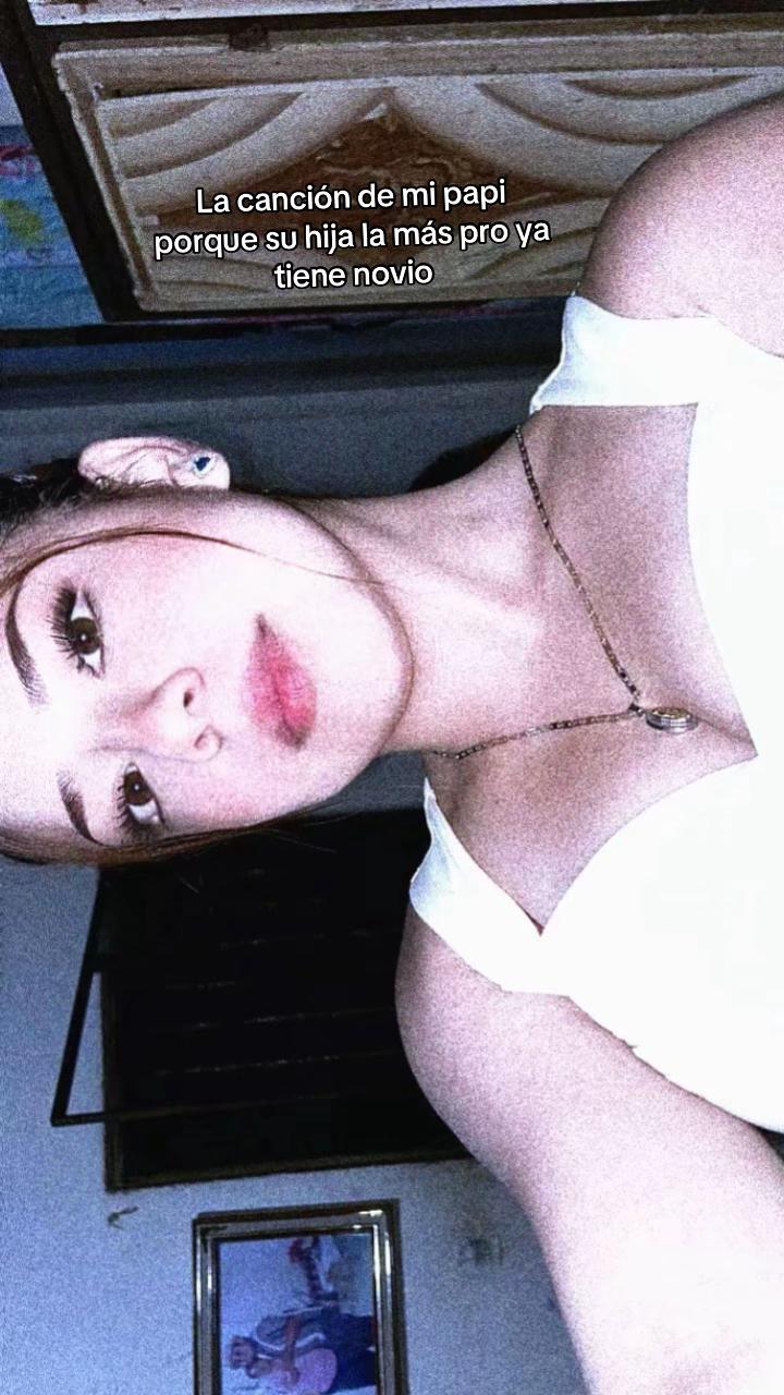 @Itzel💘