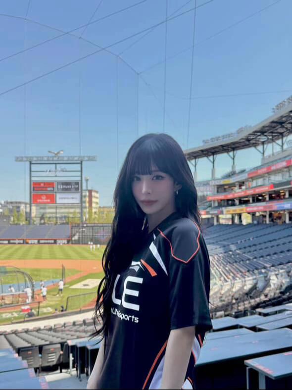 @𝓱𝓪𝔂𝓸𝓷𝓰𝓲𝓮_9
