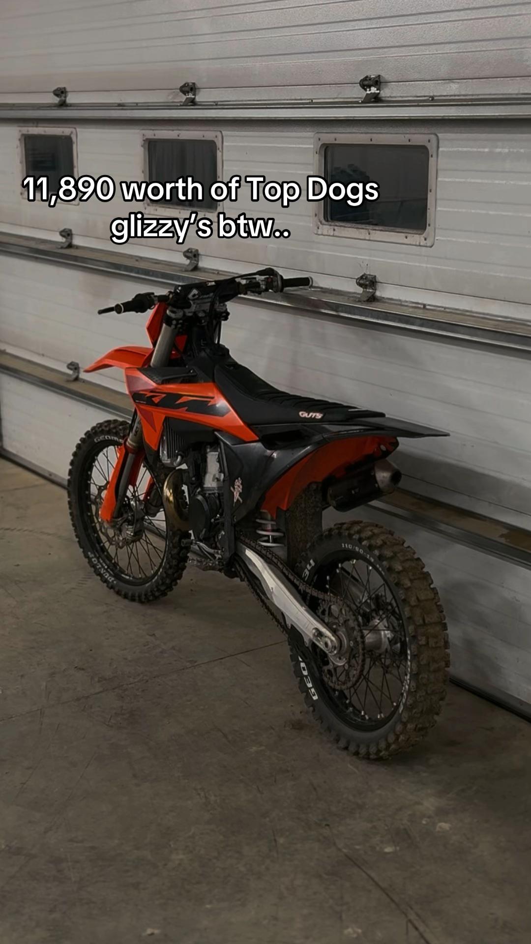 @𝓒𝓪𝓼𝓱 🇨🇦