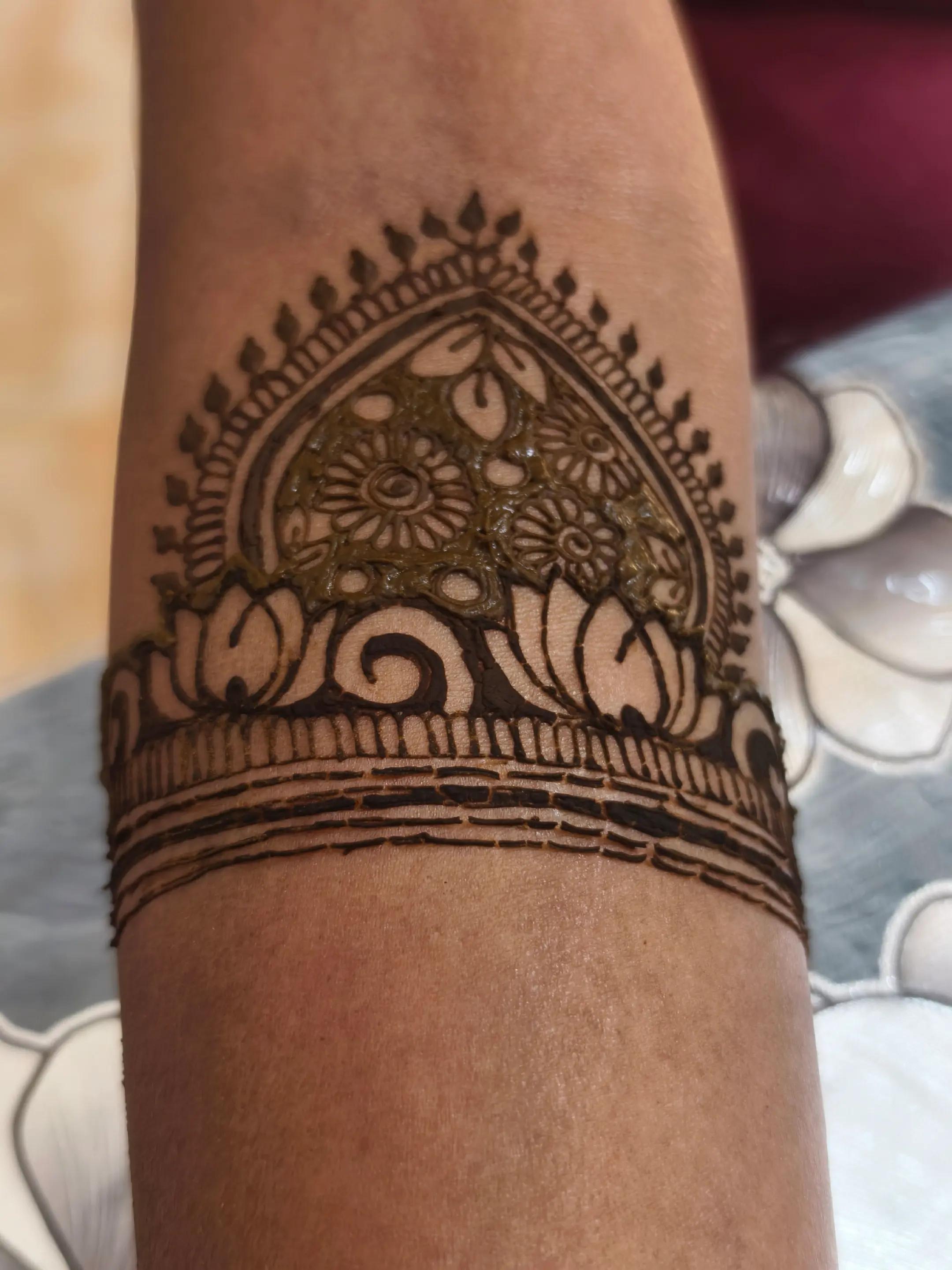 @Henna_Couture04