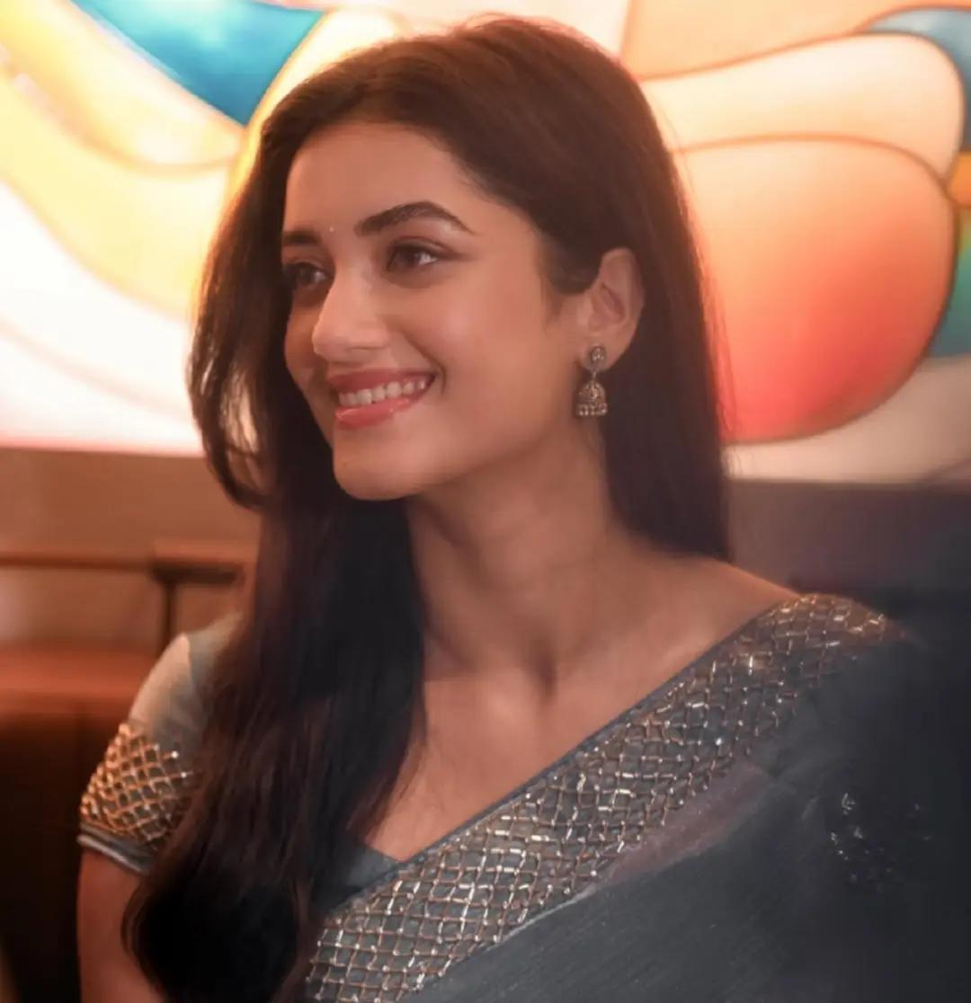 @bhagyashreeborse