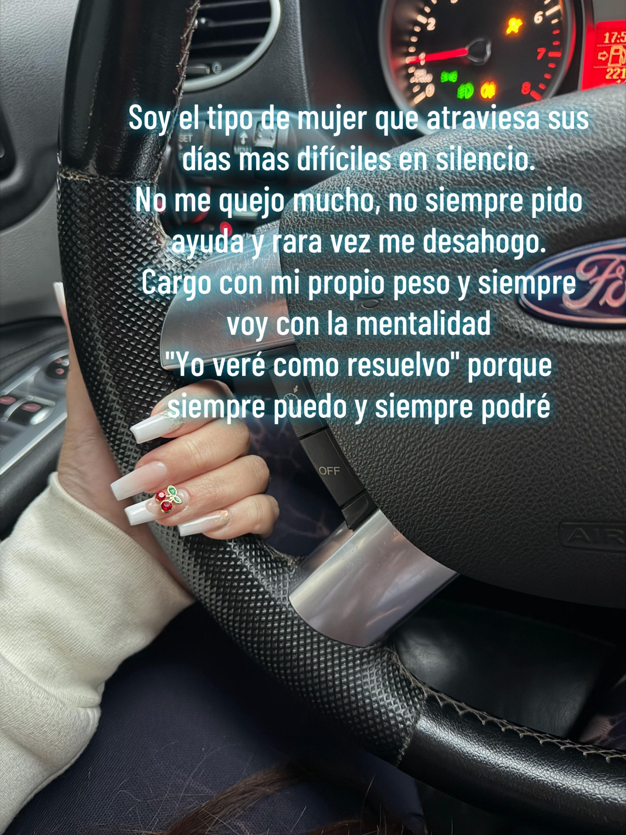 @Mii Ly Martinez🌸
