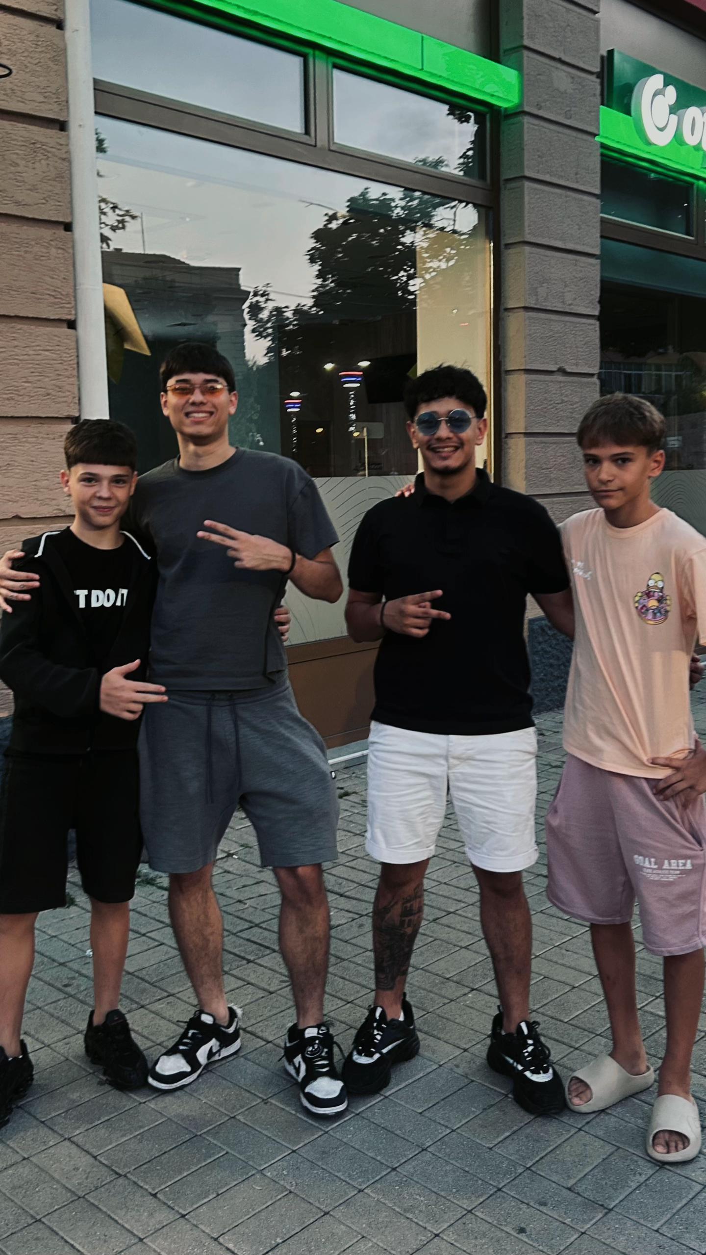 @aleksa