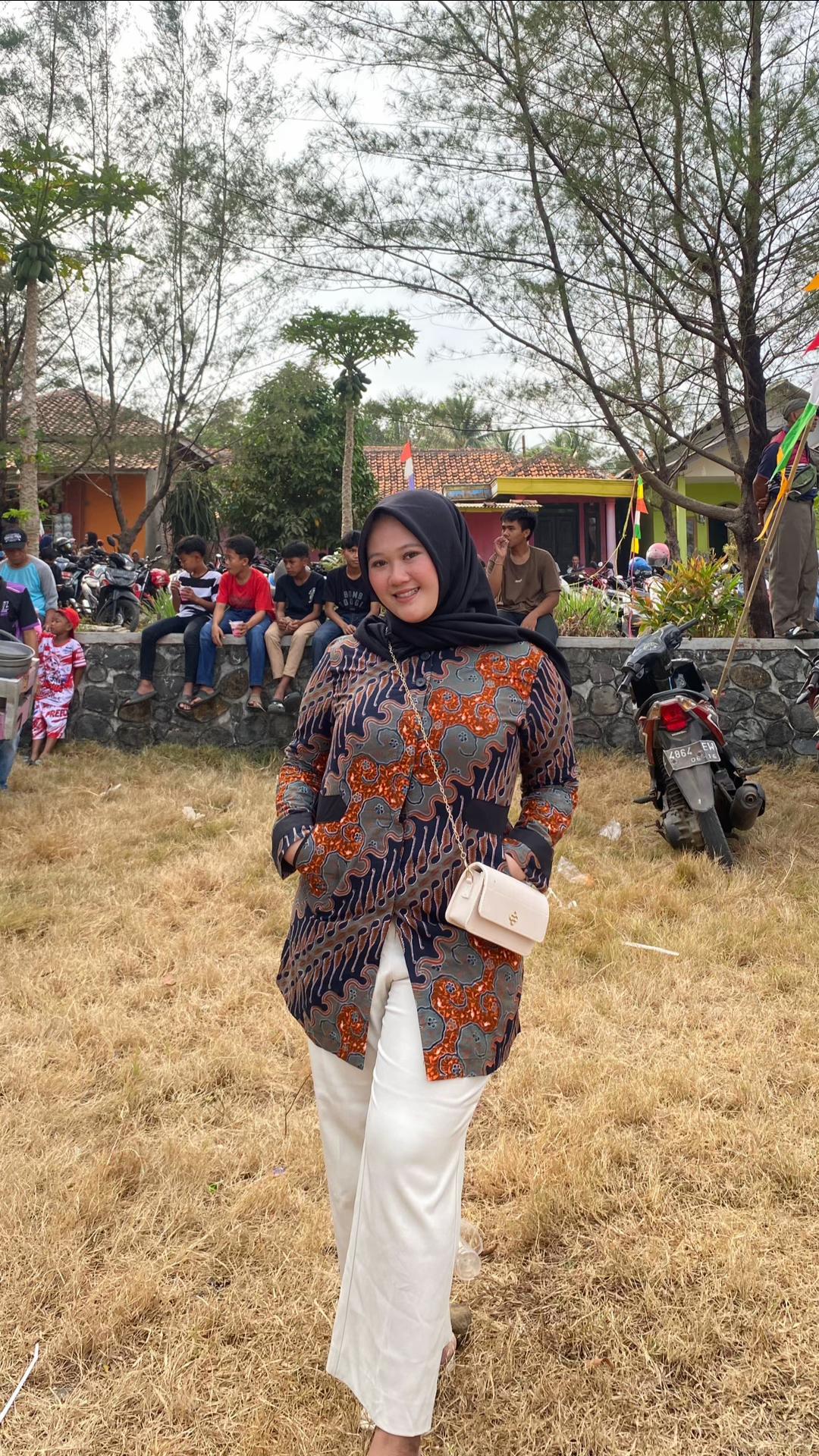 @Ririn adelia🦄🦄