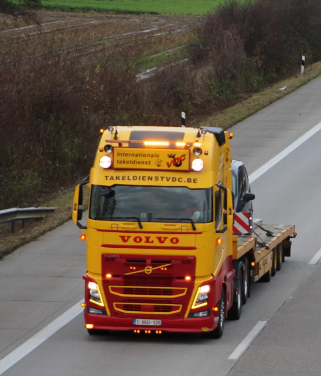@Trucks_by_lou